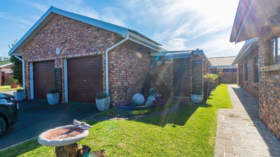 2 Bedroom Property for Sale in Gonubie North Eastern Cape